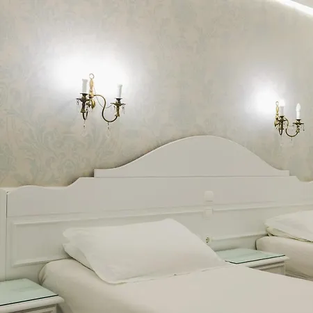 Hotell Porto Eda 3*
