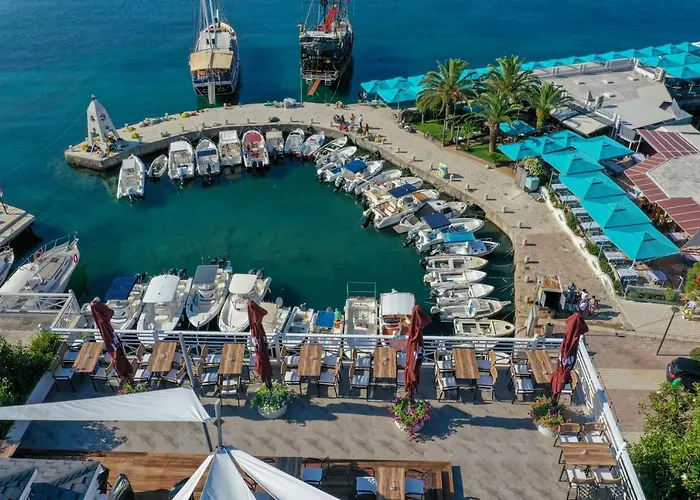 Porto Eda ホテル Sarandë