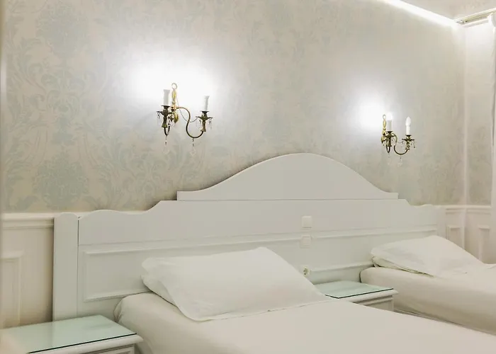 ホテル Porto Eda 3*